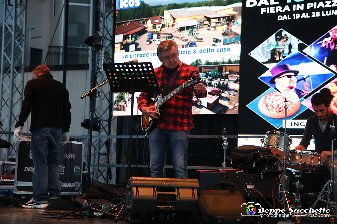 VBS_0112 - Concerto di Bobby Solo - Festa di San Matteo - Checksound_12.jpg